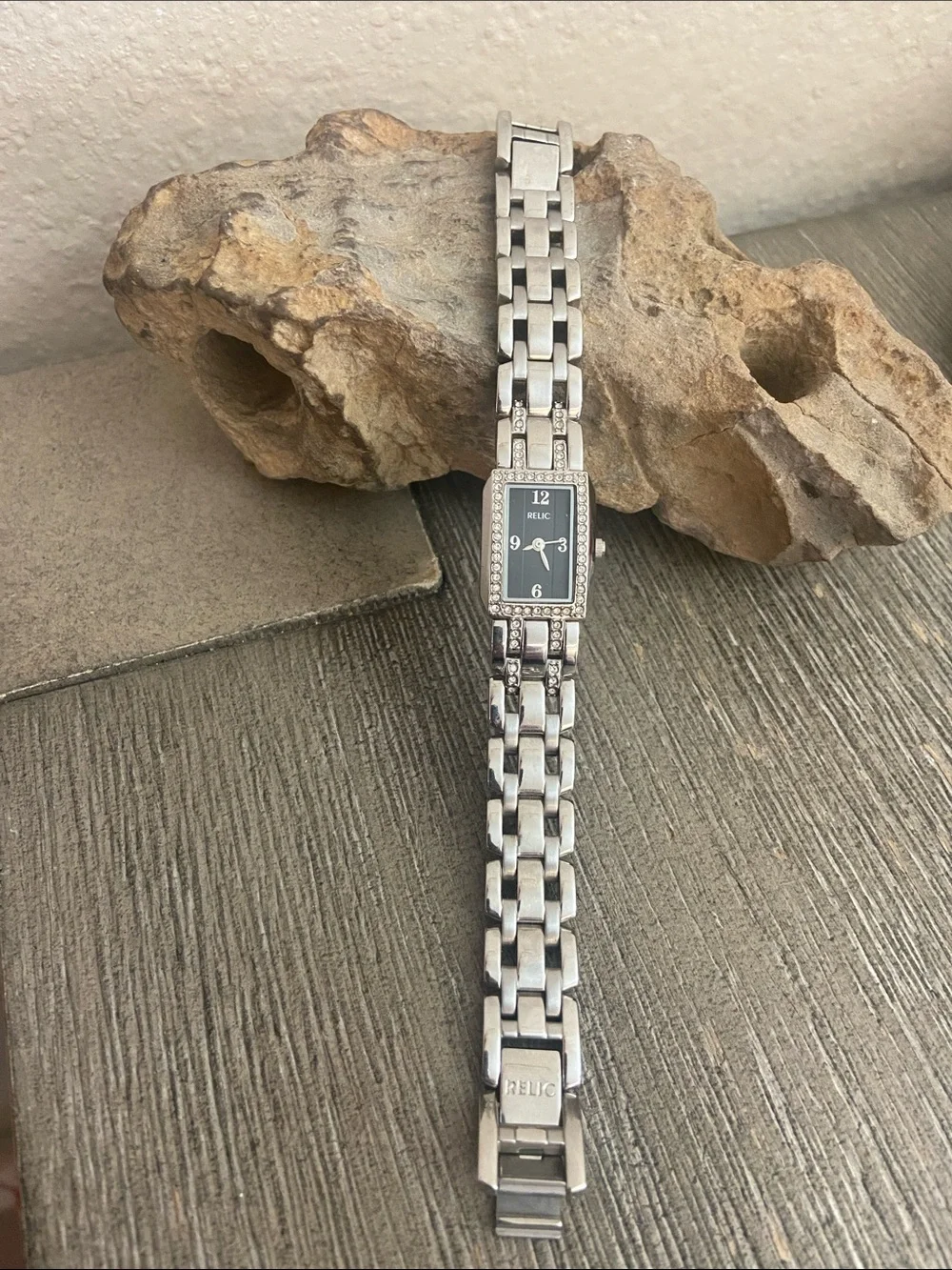 Vintage RELIC STainless Steel & Pave’ Crystal WORKING Watch
